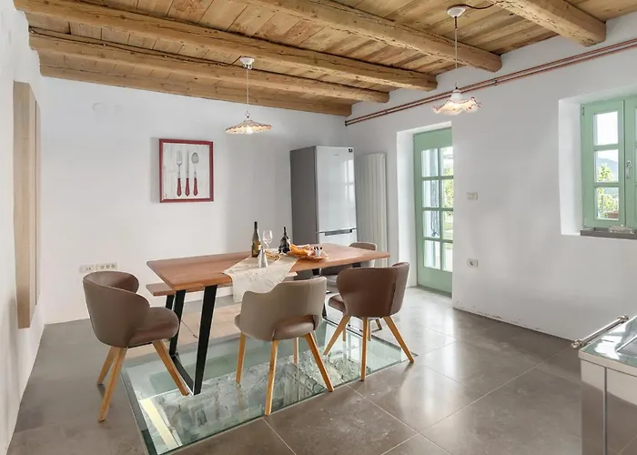 Počitniška hiša Lovely In With Sauna Kojsko