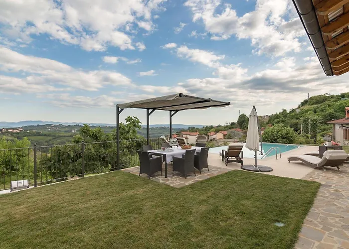 Počitniška hiša Lovely In With Sauna Kojsko